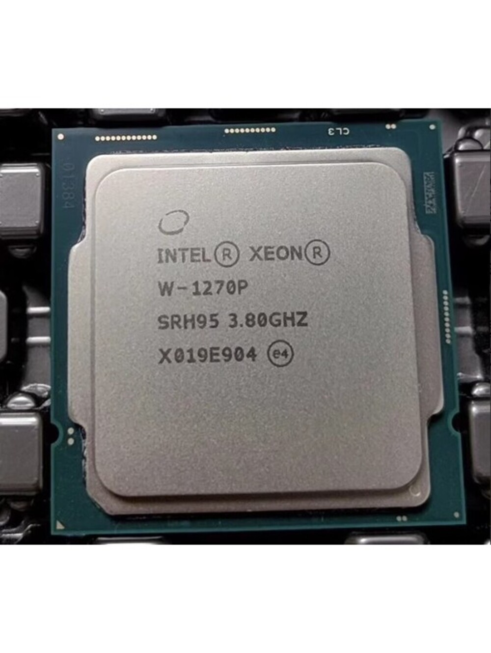 Intel Xeon W-1270P LGA-1200 CPU Processor SRH95 3.80GHz 8-Core 16-Threads 16MB